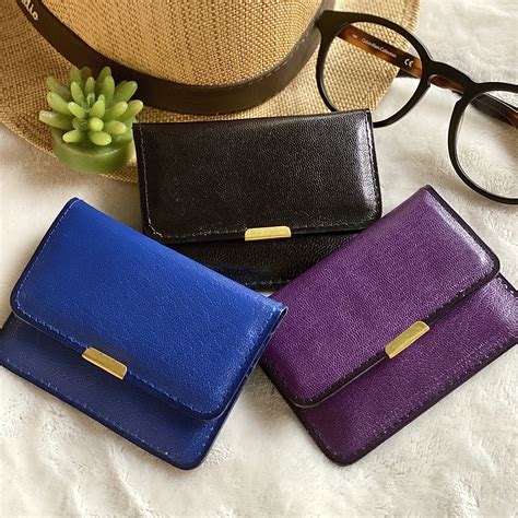 women's wallets clearance.